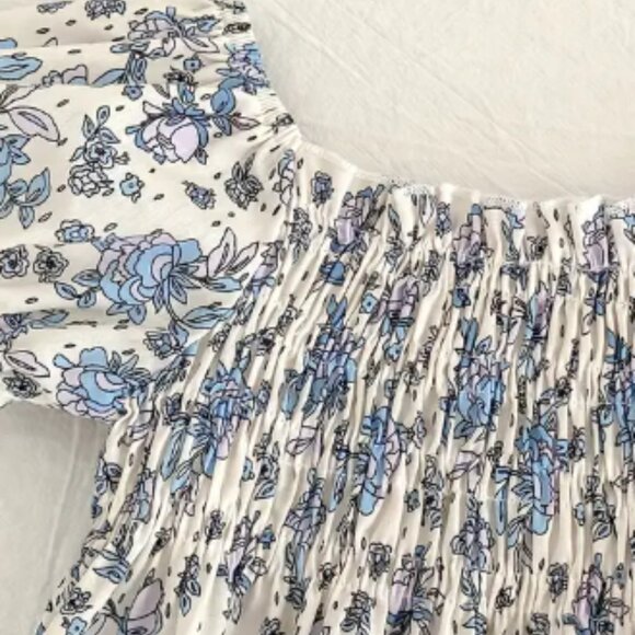 Vintage-Inspired Cotton Romper for Baby Girls - Picture 2 of 3